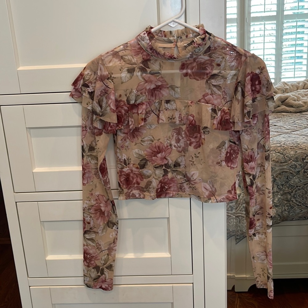 Forever 21 cropped blouse